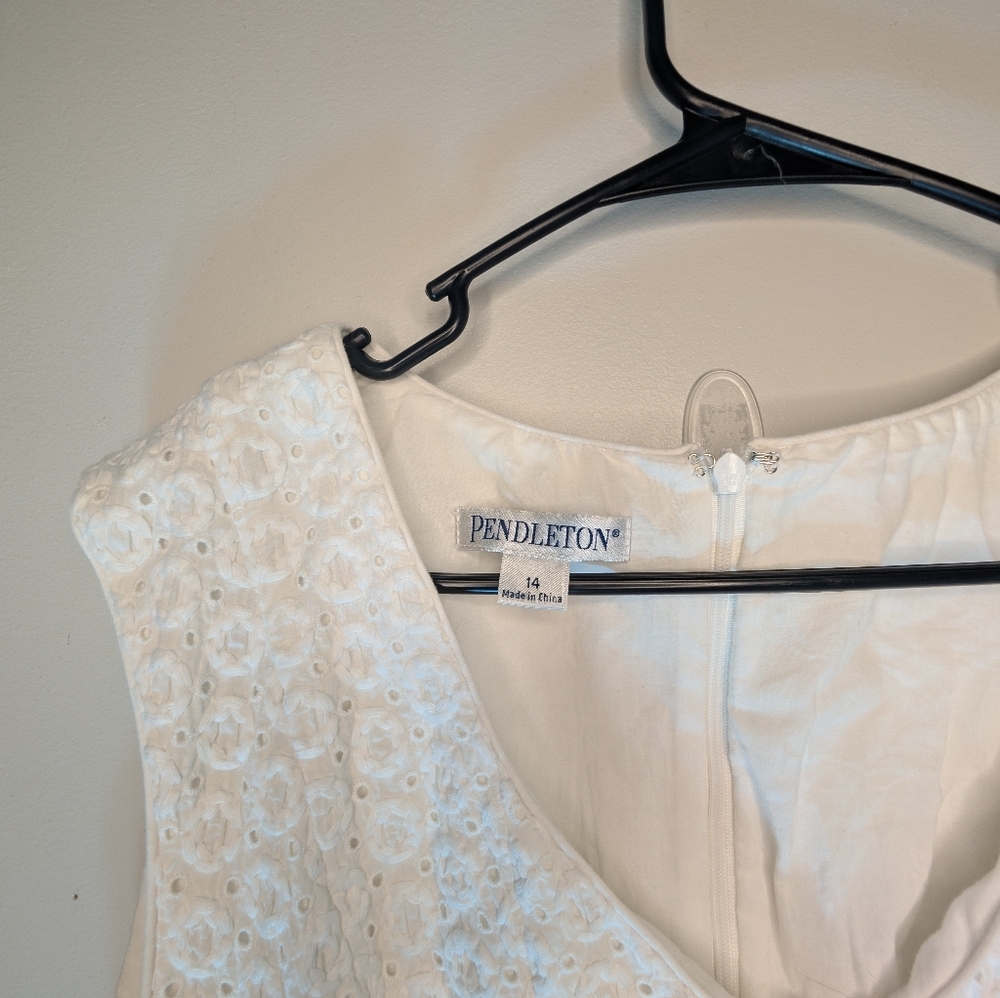 Pendleton Elegant White Sleeveless Eyelet Dress S… - image 2